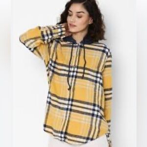 American Eagle yellow/blue distressed button hooded oversized boho shaker XS